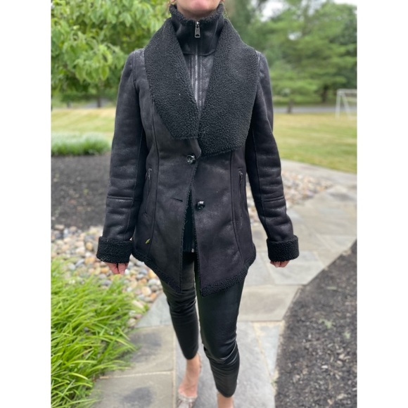 Soia & kyo - Sherpa Lined Jacket in Black - Picture 2 of 11